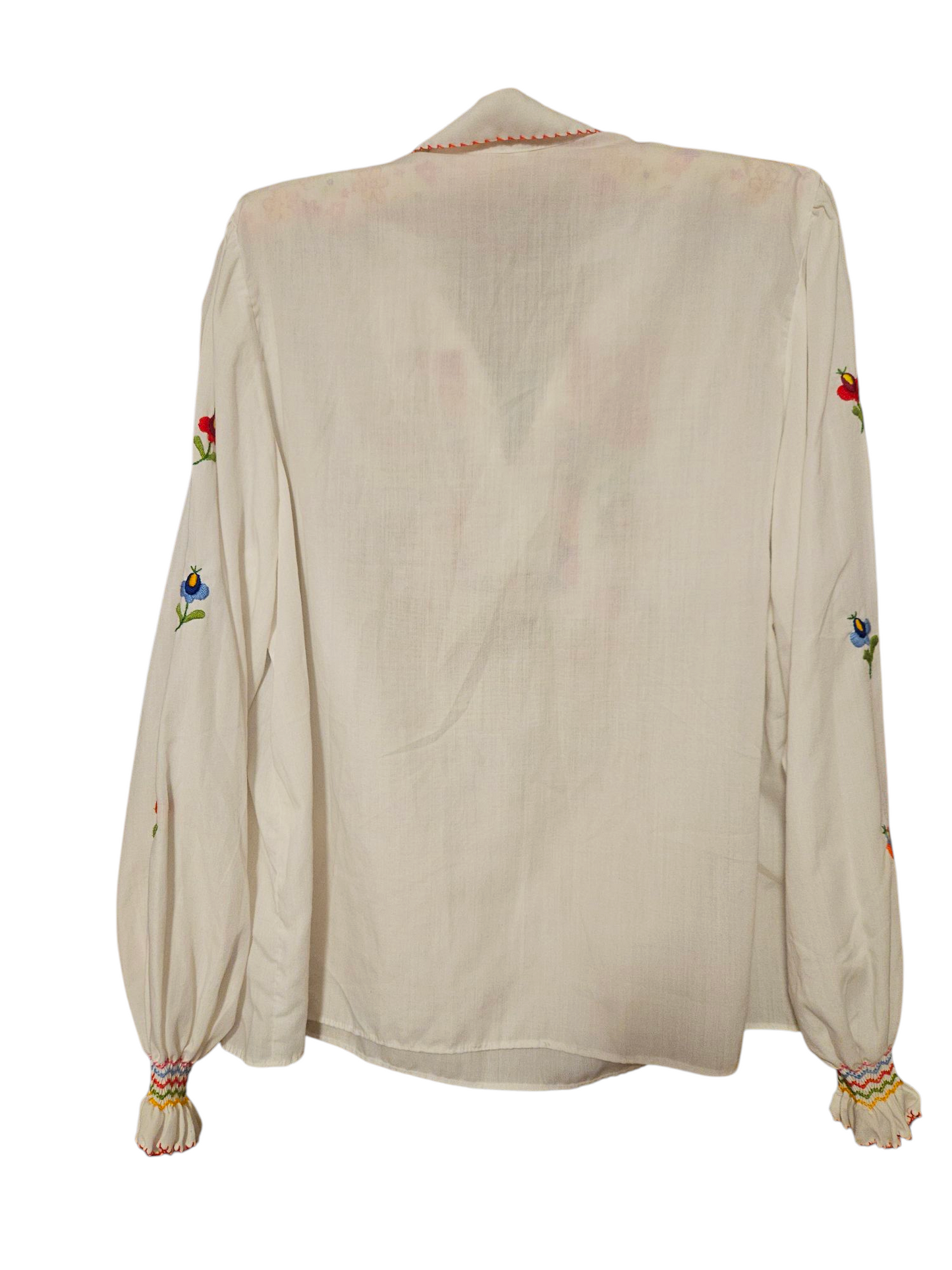 macar gömlek yakalı