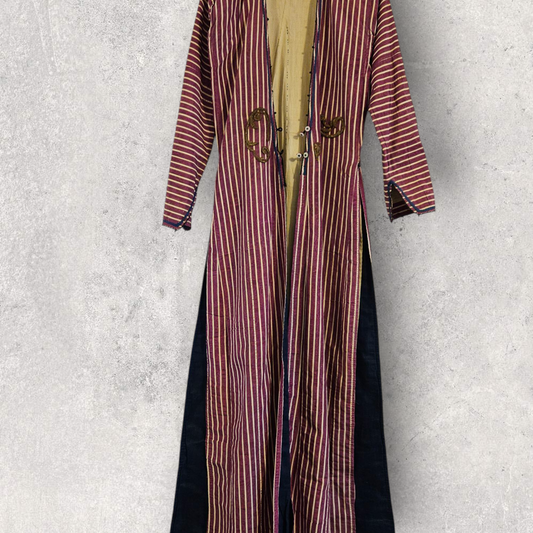 Saten işlemeli Üçetek