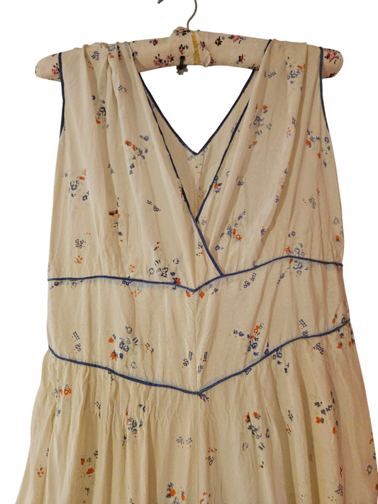 çiçekli gece elbisesi